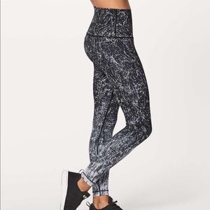 Lululemon Wunder Under Size 10